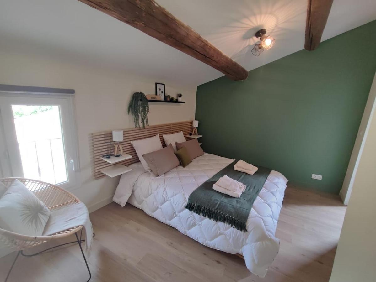 Appartement Au Calme Proche Centre Villeneuve-les-Avignon Bagian luar foto